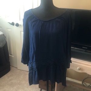 1x cute top by Signature I Studio